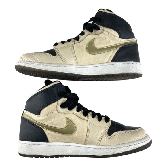 Jordan Retro Nike Women’s Black and Cream Sneakers, Size: 6Y or Women’s 